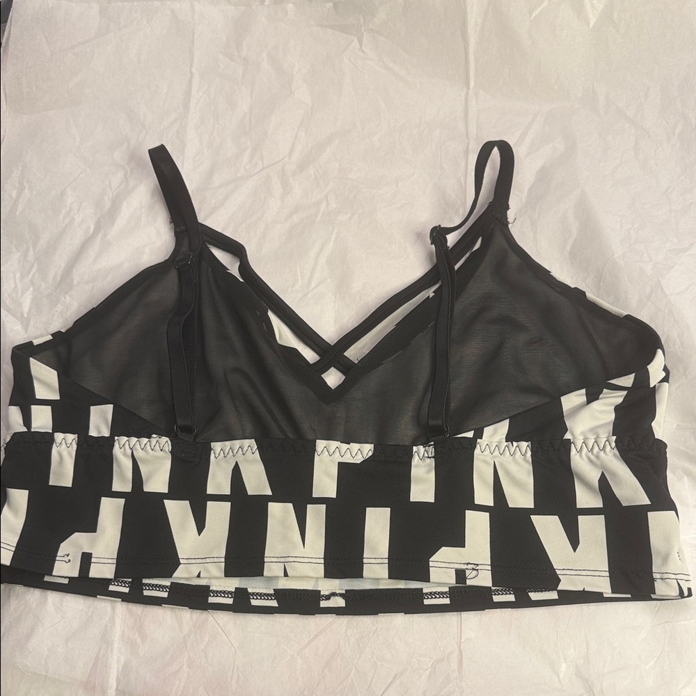 Victorias Secret PINK branded Black and White Bralette - Picture 3 of 3
